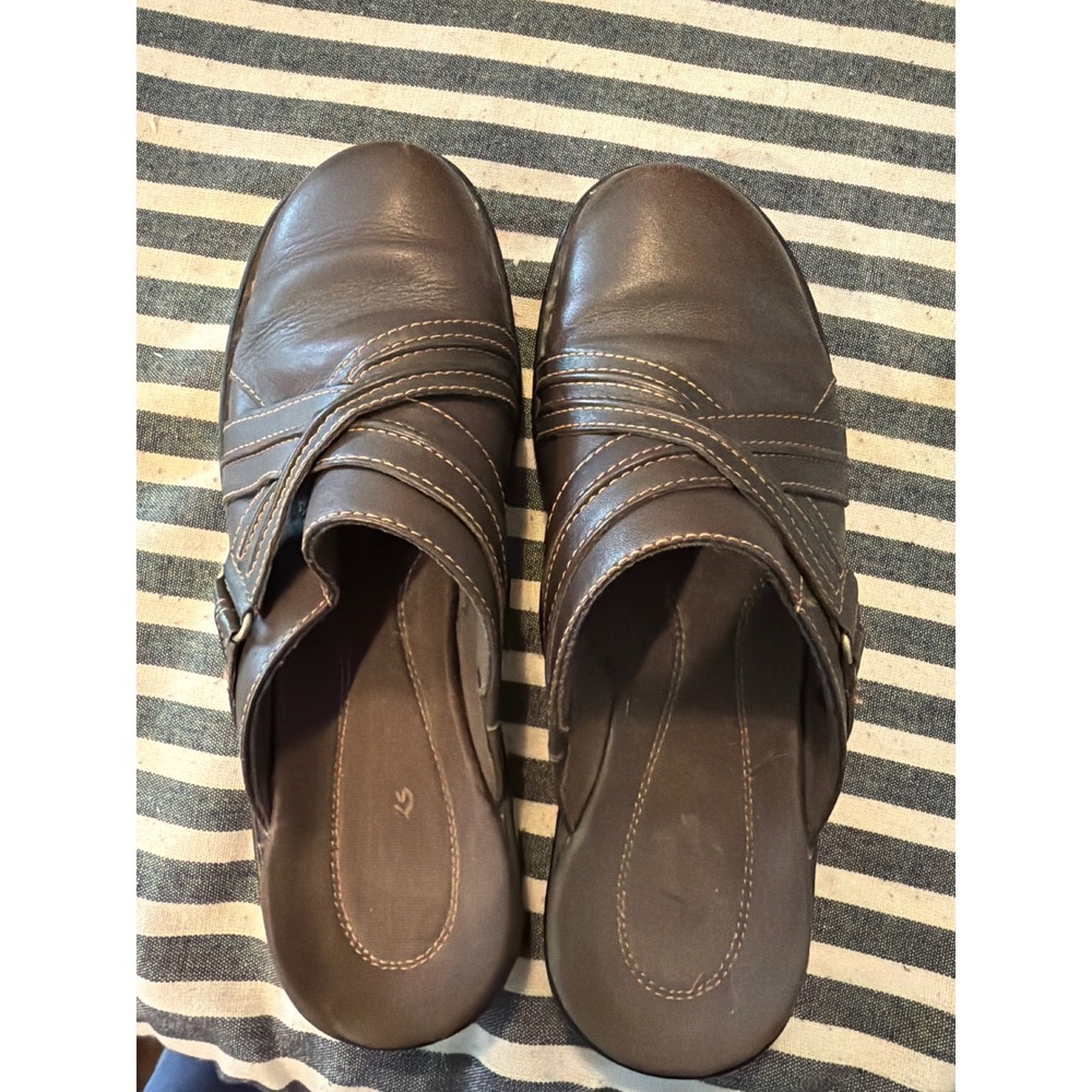 Clarks Womens Dark Brown Leather Mules Clogs Contrast Stitching 8M 35115
